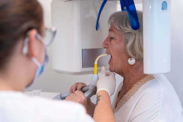 Best Emergency Tooth Extraction in East Lansing, MI