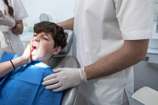 Best Emergency Dental Care for Broken or Chipped Teeth in East Lansing, MI